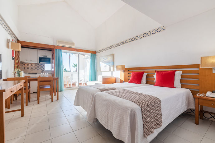 Imagen de la habitación del Hotel Golden Club Cabanas. Foto 5