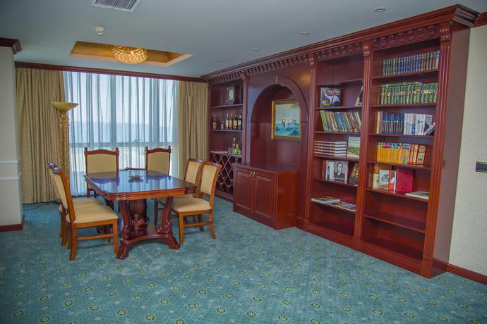Imagen de los interiores del Hotel Golden Coast Baku. Foto 11