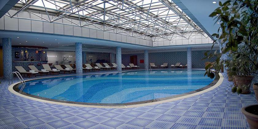 Imagen de la piscina del Hotel Golden Coast Baku. Foto 18