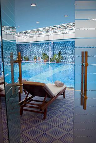 Imagen de la piscina del Hotel Golden Coast Baku. Foto 19