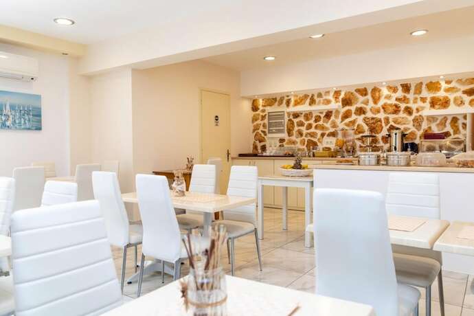 Imagen general del Hotel Golden Coast Naxos. Foto 4