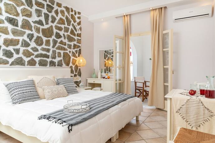 Imagen de la habitación del Hotel Golden Coast Naxos. Foto 19