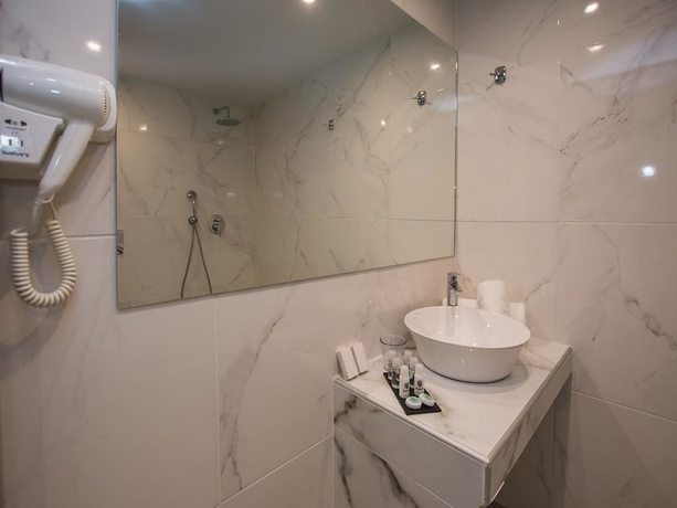 Imagen de la habitación del Hotel Golden Coast Resort. Foto 16