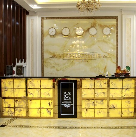 Imagen de los interiores del Hotel Golden Coto. Foto 36