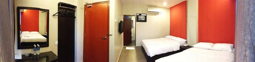 Imagen de la habitación del Hotel Golden Court. Foto 9