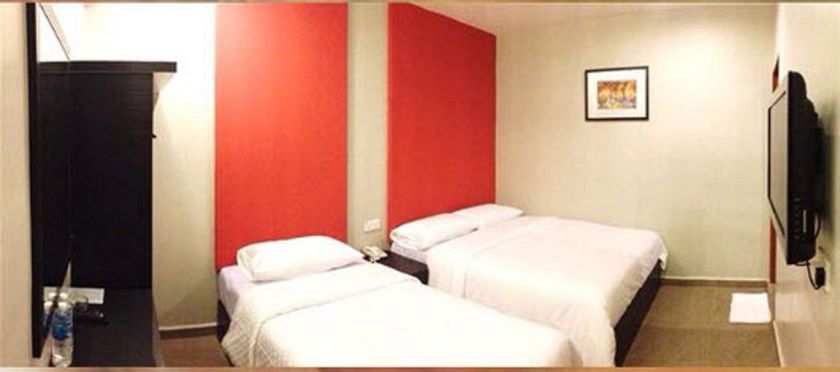 Imagen de la habitación del Hotel Golden Court. Foto 13