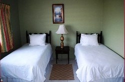 Imagen de la habitación del Hotel Golden Cove Resort. Foto 3