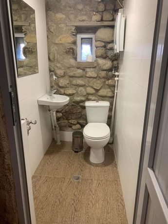 Imagen de la habitación del Hotel Golden Cradle. Foto 8