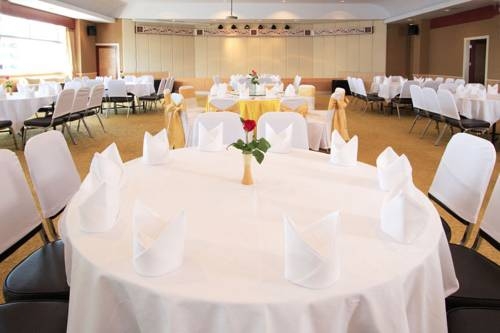 Imagen general del Hotel Golden Crown Grand. Foto 14