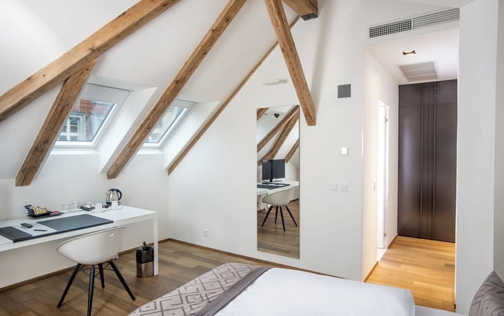 Imagen de la habitación del Hotel Golden Crown, Praga. Foto 7