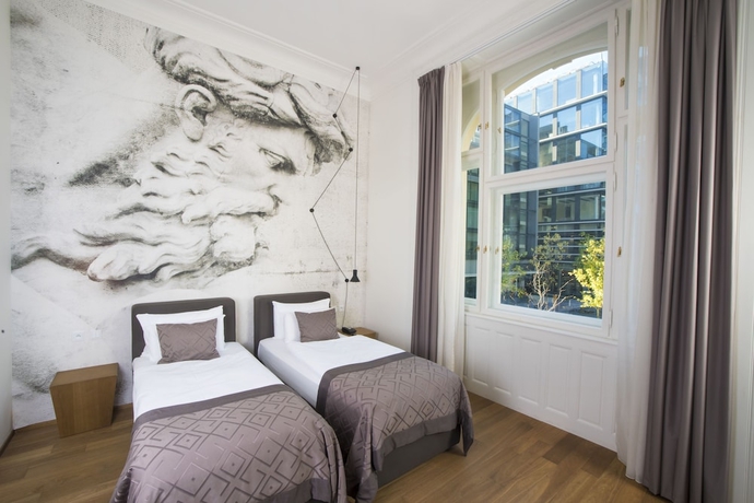 Imagen de la habitación del Hotel Golden Crown, Praga. Foto 17