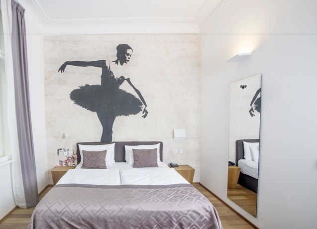 Imagen de la habitación del Hotel Golden Crown, Praga. Foto 19