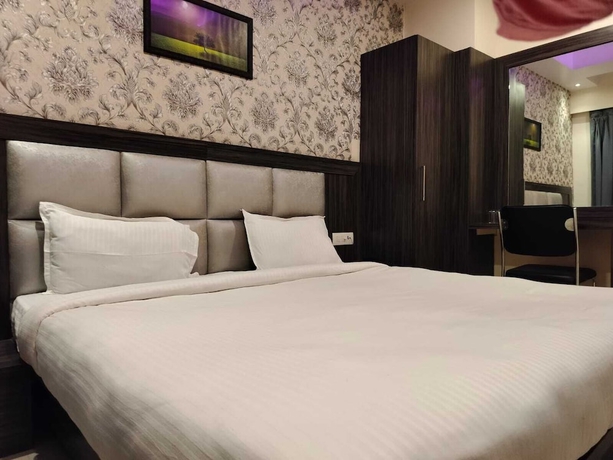 Imagen de la habitación del Hotel Golden Crown, Varanasi. Foto 6