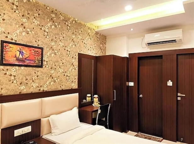 Imagen de la habitación del Hotel Golden Crown, Varanasi. Foto 8