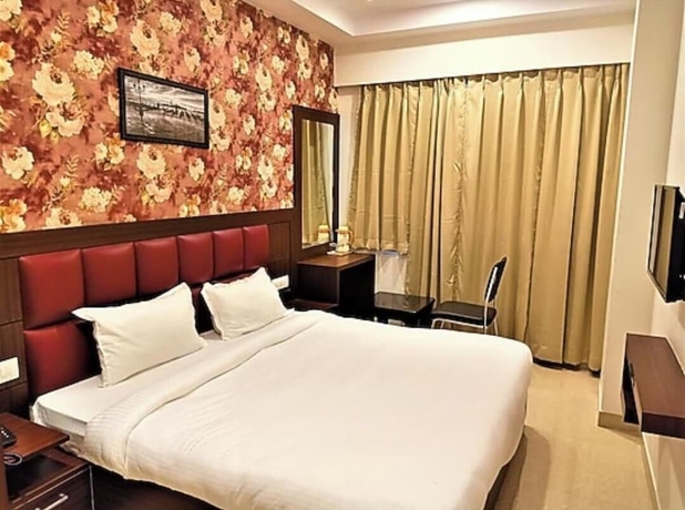 Imagen de la habitación del Hotel Golden Crown, Varanasi. Foto 11