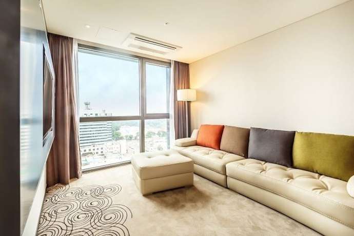 Imagen de la habitación del Hotel Golden Daisy Seogwipo Ocean. Foto 12
