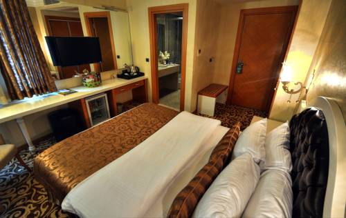 Imagen de la habitación del Hotel Golden Deluxe, Adana. Foto 1