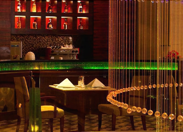 Imagen del bar/restaurante del Hotel Golden Diamond, Zhongshan. Foto 5