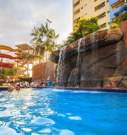 Imagen de la piscina del Hotel Golden Dolphin Grand. Foto 13