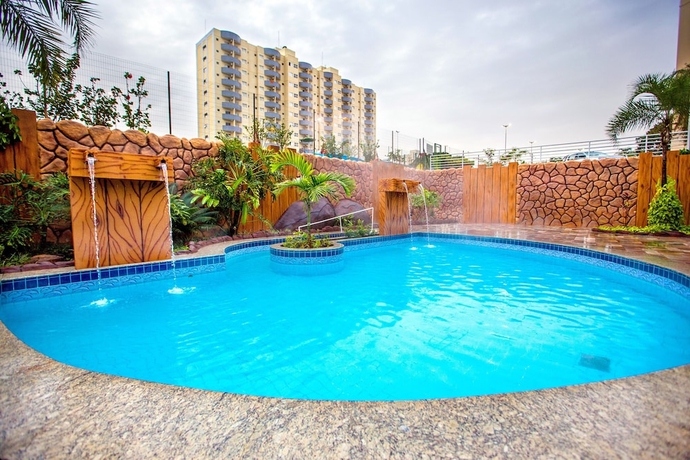 Imagen de la piscina del Hotel Golden Dolphin Grand. Foto 18