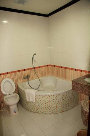 Imagen de la habitación del Hotel Golden Dragon Resort. Foto 4