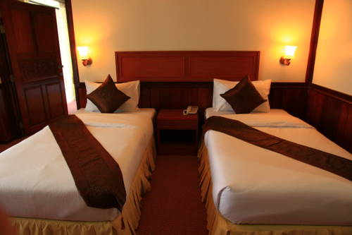 Imagen de la habitación del Hotel Golden Dragon Resort. Foto 8