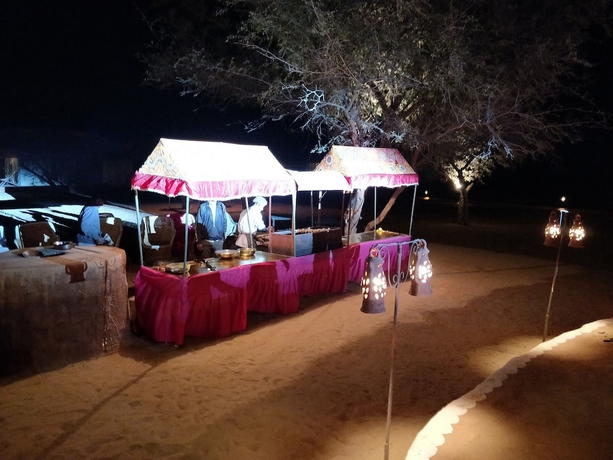 Imagen de los exteriores del Hotel Golden Dune Camp. Foto 18