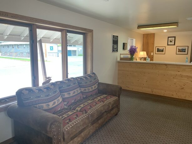 Imagen general del Hotel Golden Eagle Inn. Foto 2