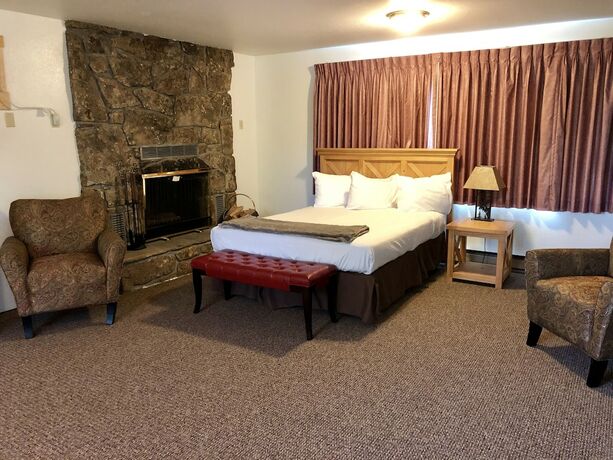 Imagen de la habitación del Hotel Golden Eagle Inn. Foto 16