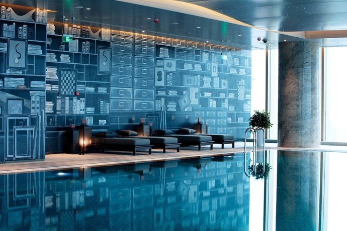 Imagen de la piscina del Hotel Golden Eagle International. Foto 19