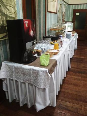 Imagen general del Hotel Golden Eagle, Levice. Foto 1