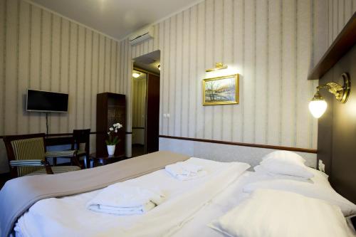 Imagen de la habitación del Hotel Golden Eagle, Levice. Foto 7
