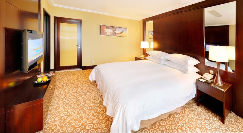 Imagen de la habitación del Hotel Golden Eagle Summit Downtown. Foto 9