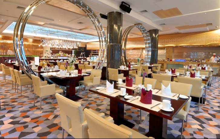 Imagen del bar/restaurante del Hotel Golden Eagle Summit Downtown. Foto 3