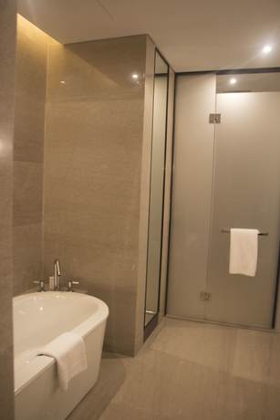 Imagen de la habitación del Hotel Golden Eagle Summit Nanjing China. Foto 9