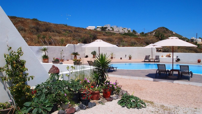 Imagen de la piscina del Hotel Golden East. Foto 13