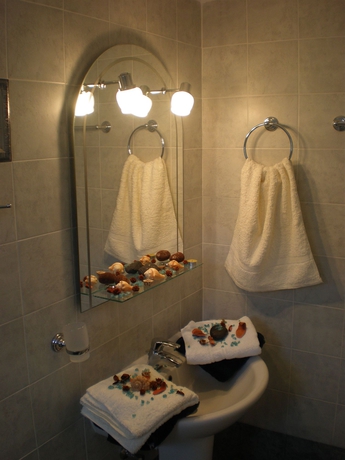 Imagen de la habitación del Hotel Golden East. Foto 3