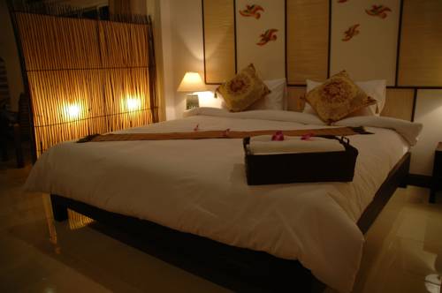 Imagen de la habitación del Hotel Golden Elephant Resort. Foto 9