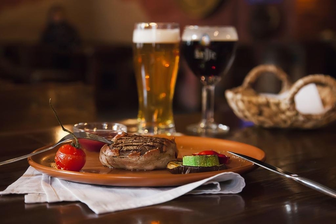 Imagen general del Hotel Golden Embankment. Foto 5