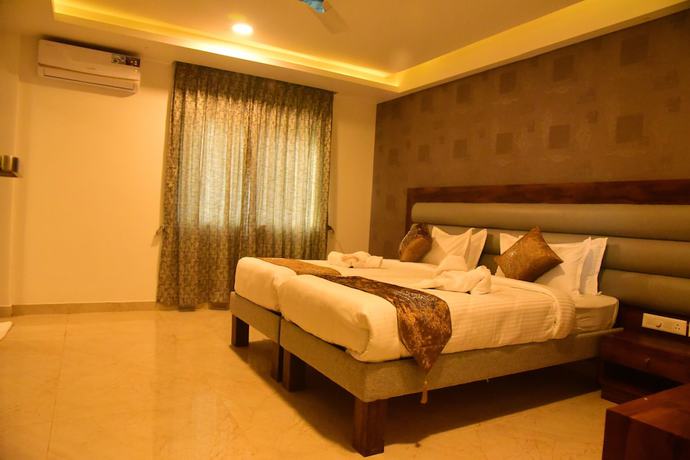 Imagen de la habitación del Hotel Golden Evana. Foto 8