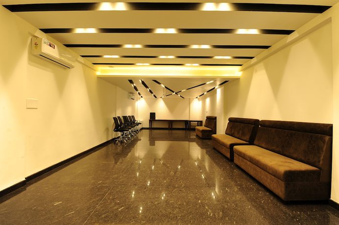 Imagen de los interiores del Hotel Golden Evana. Foto 16