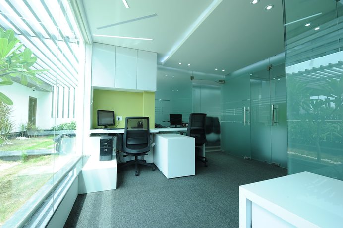 Imagen de los interiores del Hotel Golden Evana. Foto 17