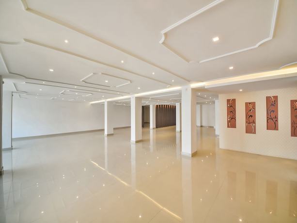 Imagen de los interiores del Hotel Golden Feather. Foto 17