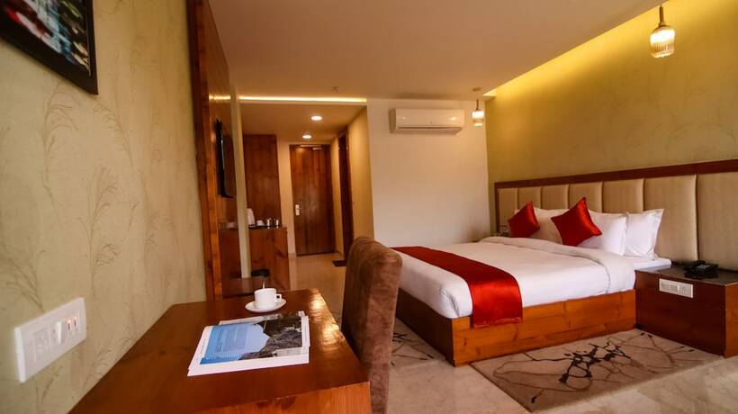Imagen de la habitación del Hotel Golden Fern Resort. Foto 16