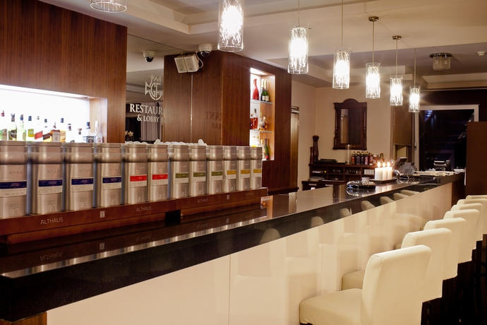 Imagen del bar/restaurante del Hotel Golden Fish Apartments. Foto 8