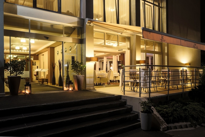 Imagen general del Hotel Golden Fish Apartments. Foto 7