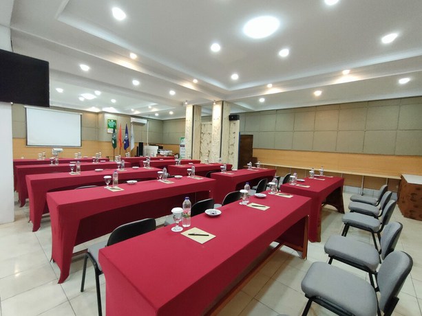 Imagen de los interiores del Hotel Golden Ganesha Yogyakarta by Ecommerceloka. Foto 10