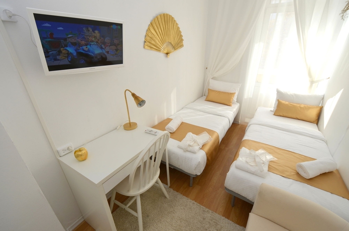 Imagen de la habitación del Hotel Golden Garden. Foto 7