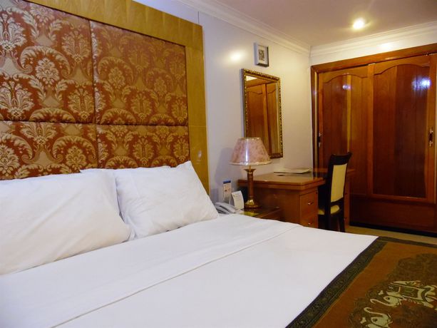 Imagen de la habitación del Hotel Golden Gate. Foto 6