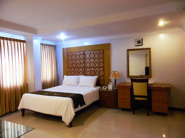 Imagen de la habitación del Hotel Golden Gate. Foto 15